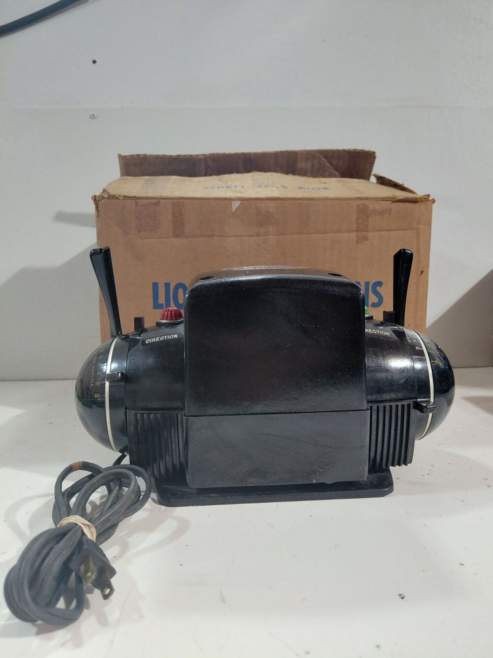 Lionel Type ZW AC O Gauge Model Railroad 275w Trainmaster Transformer w/Box